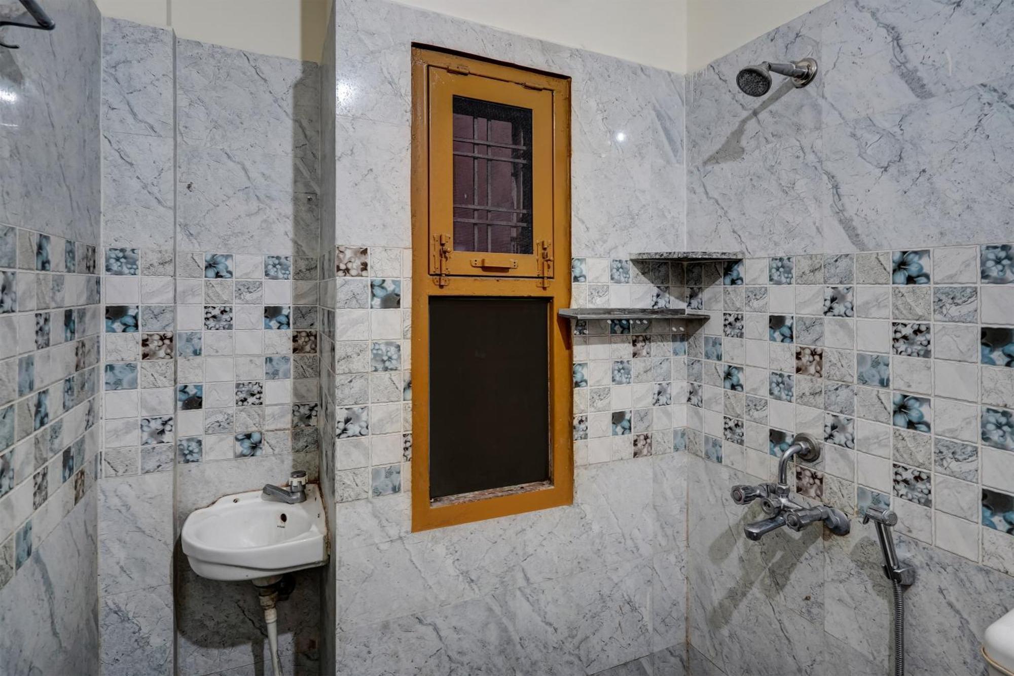 Hotel O Aryan Home Stay Дехрадун Екстериор снимка